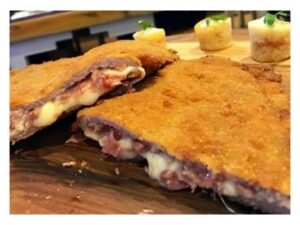 Todo lo que debes saber sobre qué es un cachopo: origen, ingredientes y